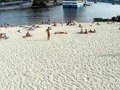 Украинское порно видео, снятое на пляже